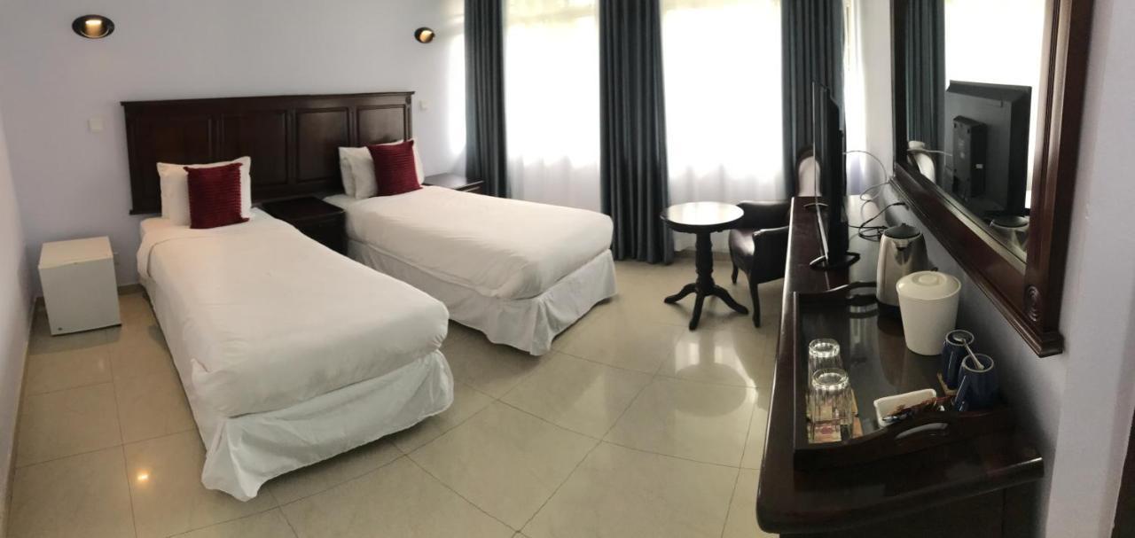 Crescent Lodge Livingstone Buitenkant foto