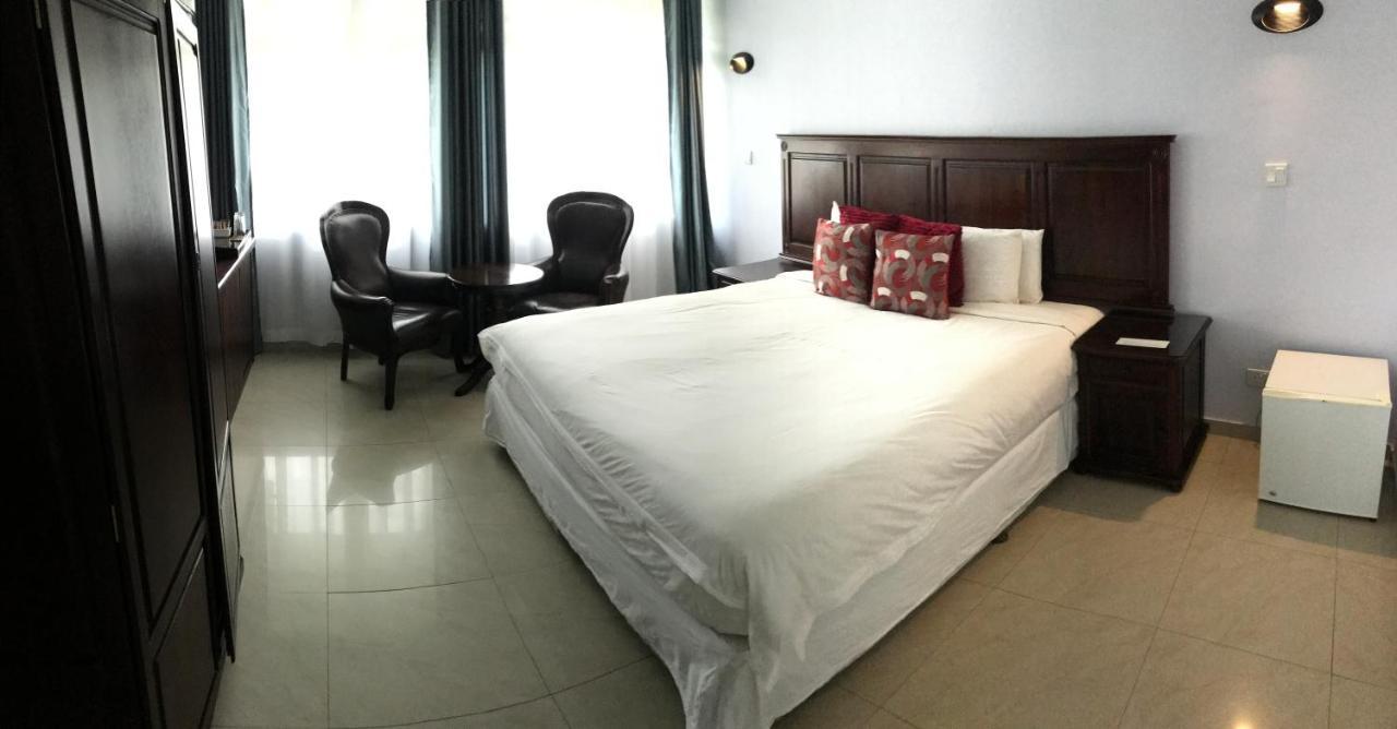 Crescent Lodge Livingstone Buitenkant foto